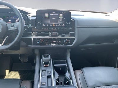 2024 Nissan Pathfinder Platinum