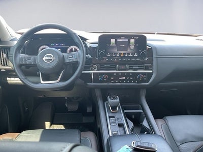2024 Nissan Pathfinder Platinum