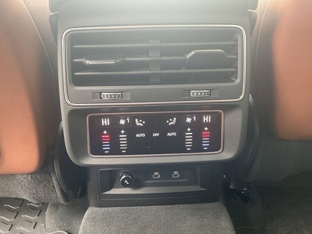 2022 Audi Q8 Premium Plus