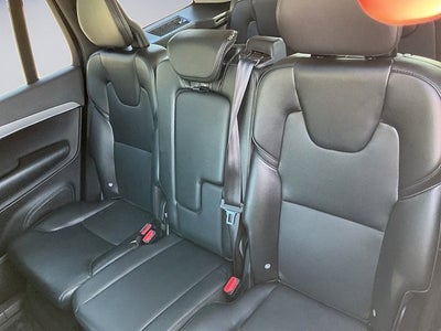 2021 Volvo XC90 Momentum