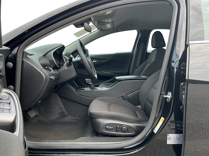 2025 Chevrolet Malibu LT w/1LT