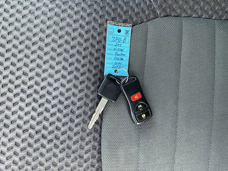 2011 Nissan Frontier SV