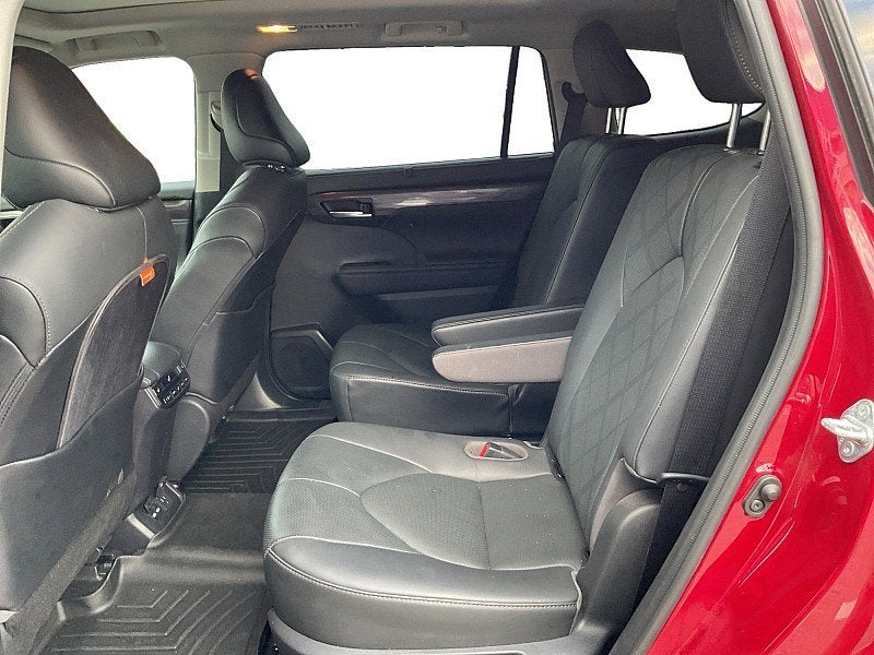 2021 Toyota Highlander Platinum