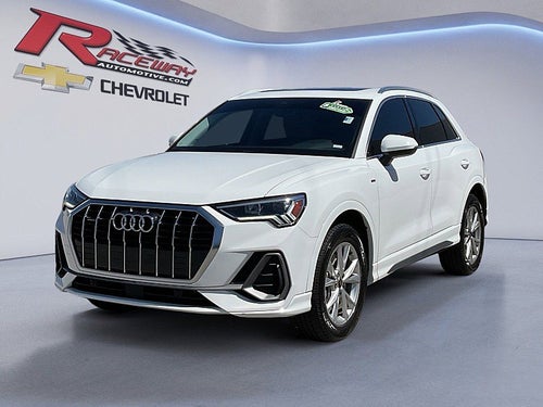 2023 Audi Q3 S line Premium