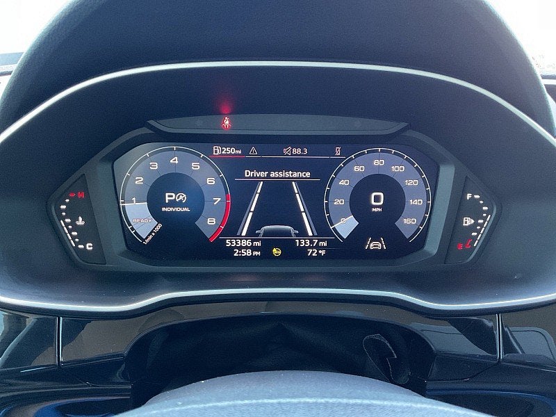 2023 Audi Q3 S line Premium