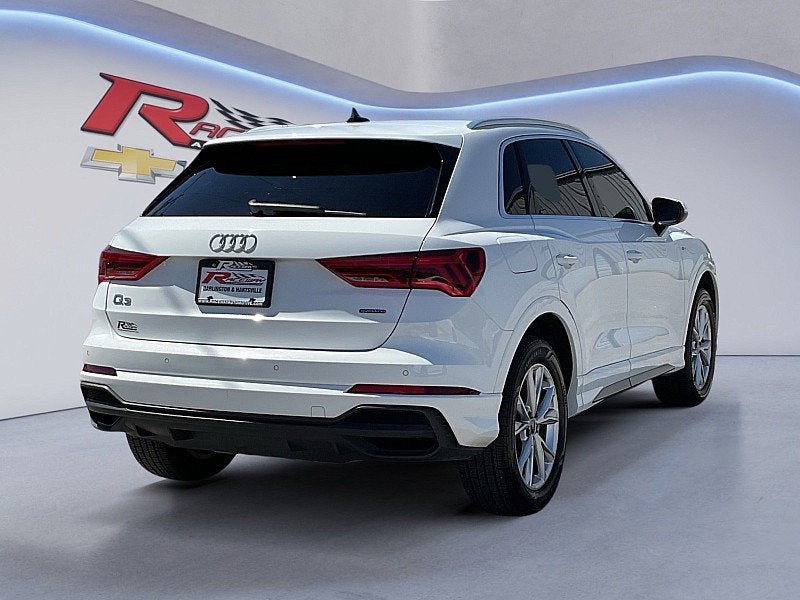 2023 Audi Q3 S line Premium